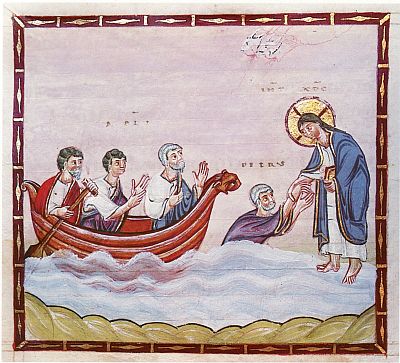 Ein alter farbiger Stich zeigt Jesus, wie er Petrus an der Hand ergreift und verhindert, dass er im See Genezareth versinkt. Petrus war aus dem Boot ausgestiegen und Jesus, der auf dem Wasser ging, entgegengelaufen. Drei Jünger im Boot sehen erstaunt zu.